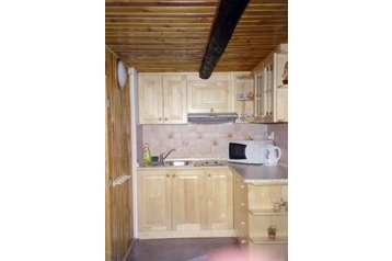 Slovacia Chata Uhorská Ves, Exteriorul